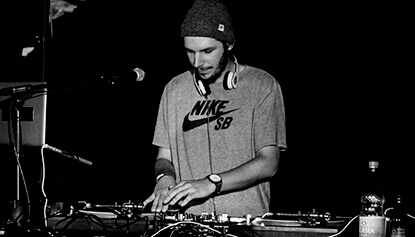 NIEDOWN KÜNSTLER: DJ Chuck Borris